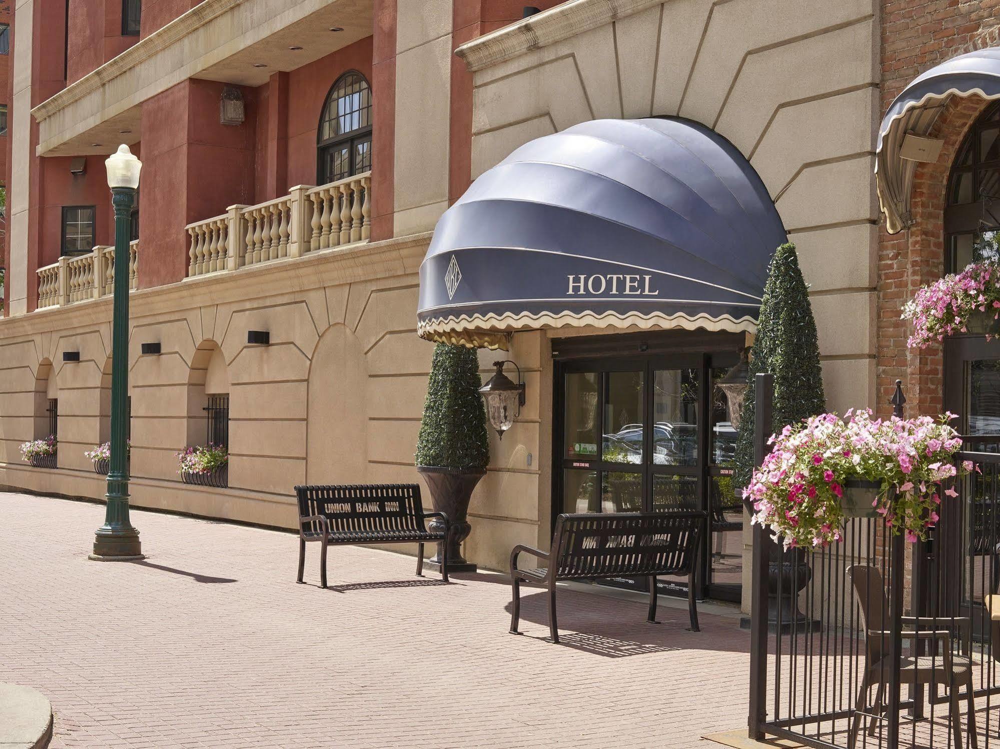 Union Bank Inn Эдмонтон Экстерьер фото