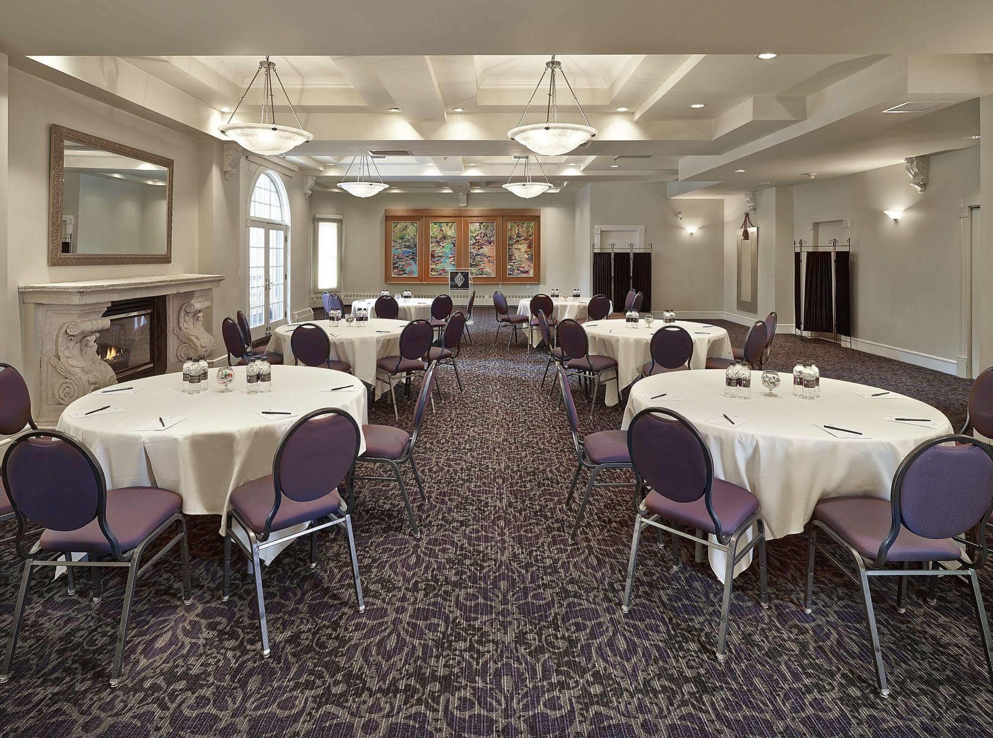 Union Bank Inn Эдмонтон Экстерьер фото