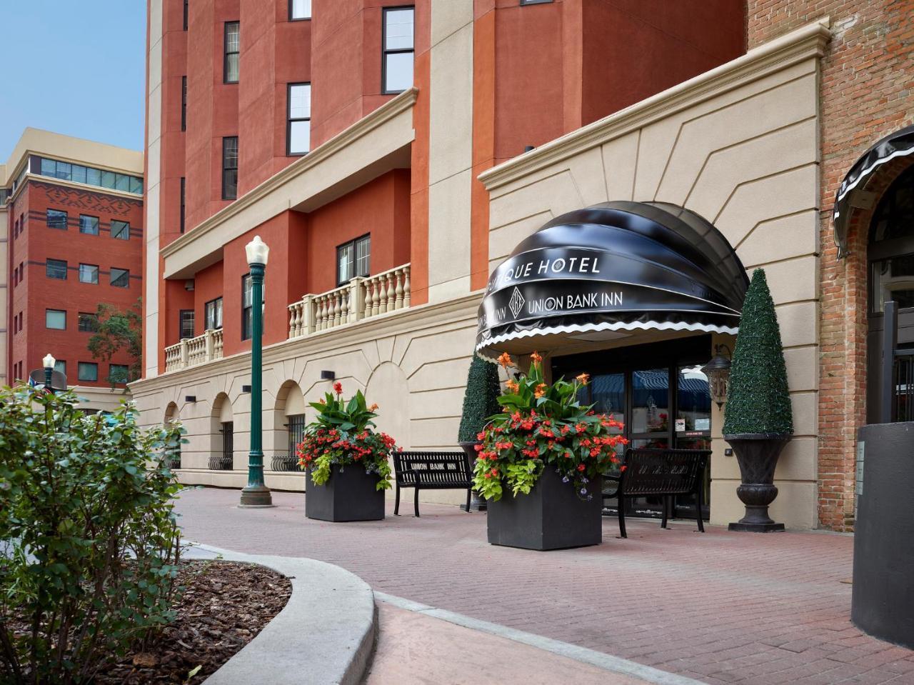 Union Bank Inn Эдмонтон Экстерьер фото